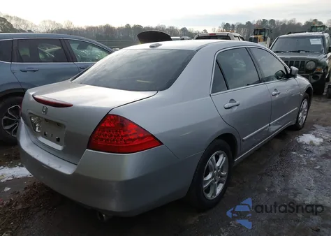 2006 Honda Accord 2.4 Ex from USA, damaged, VIN 1HGCM56866A135600